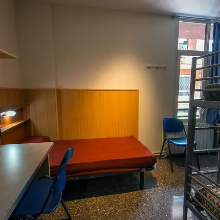 Hostel Residencia Sants Barcelona