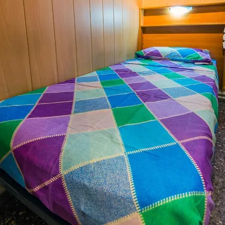 Residencia Sants Hostel *