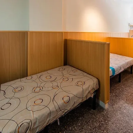 Residencia Sants Hostel